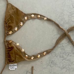 Beach bunny bikini top xs rare nude